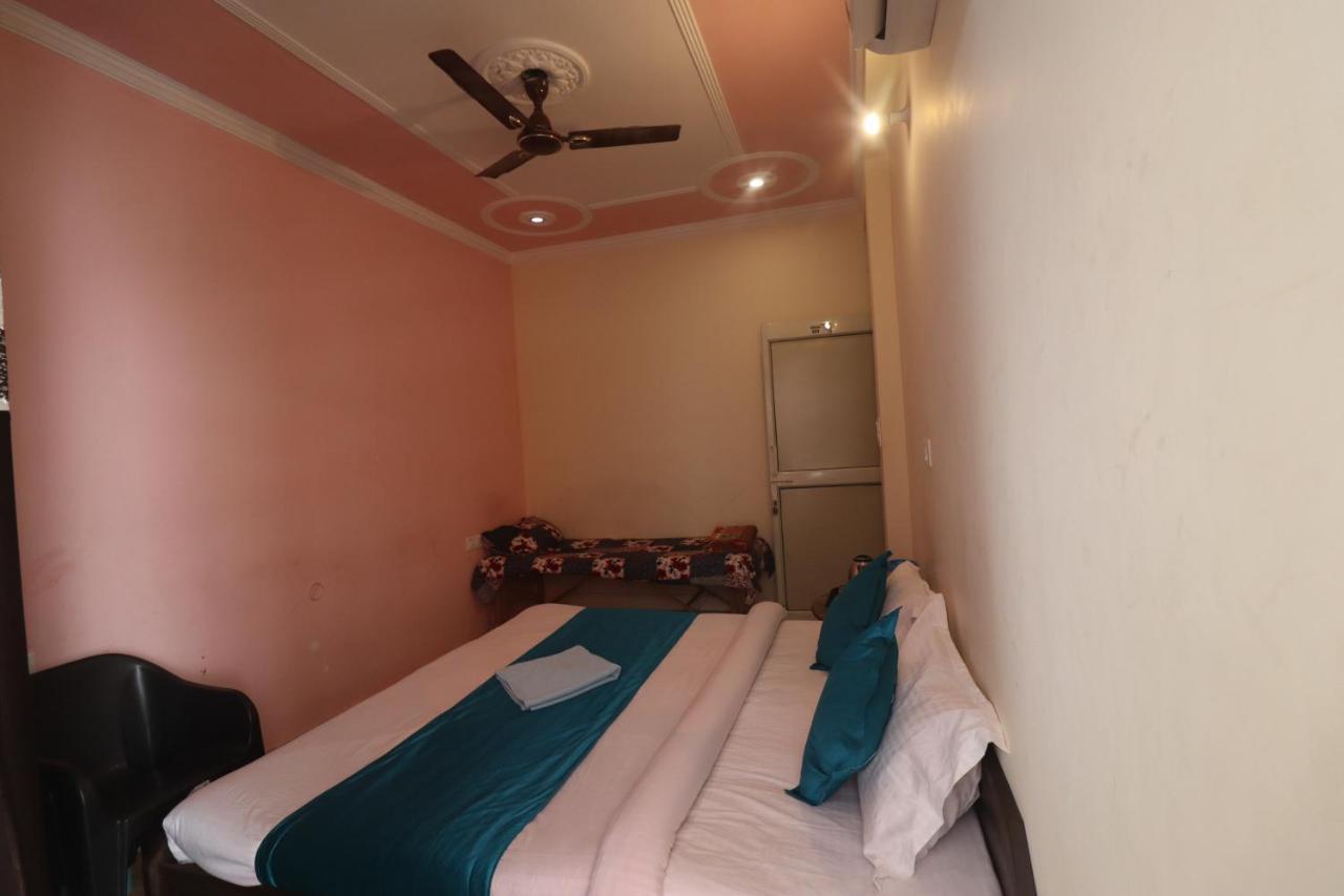 Triple One Hotel Tapovan Rishikesh,Near Laxman Jhula Esterno foto