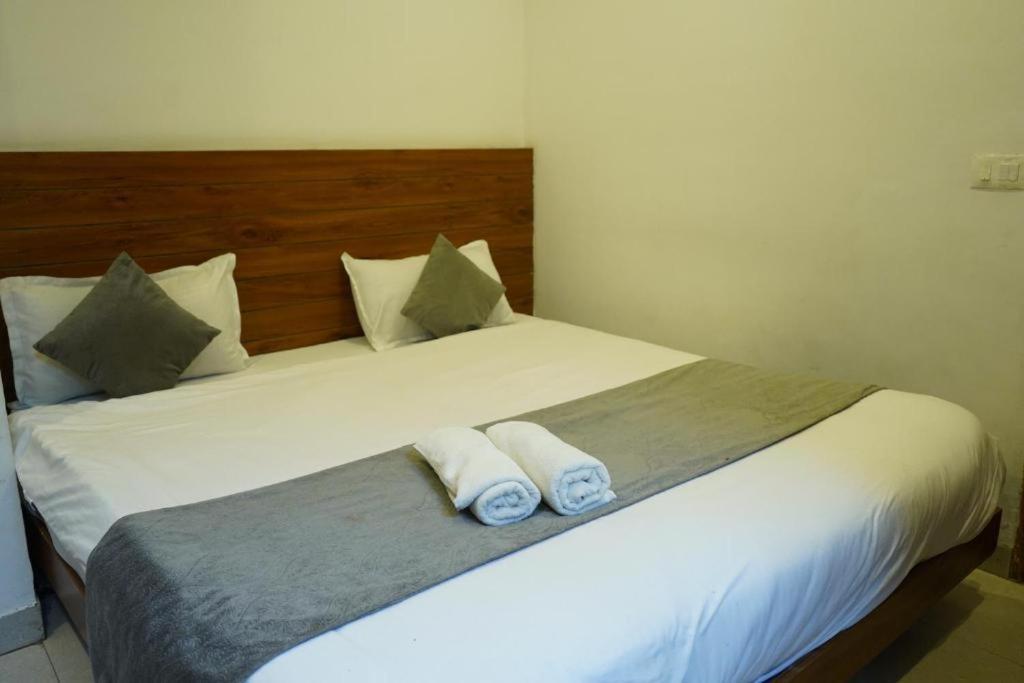 Triple One Hotel Tapovan Rishikesh,Near Laxman Jhula Esterno foto