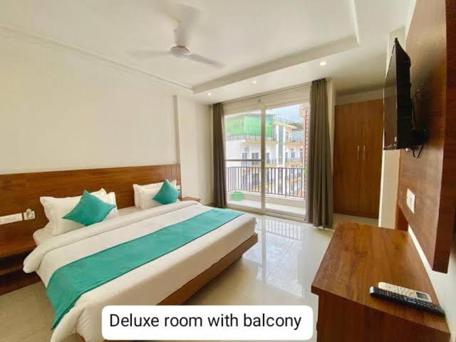 Triple One Hotel Tapovan Rishikesh,Near Laxman Jhula Esterno foto