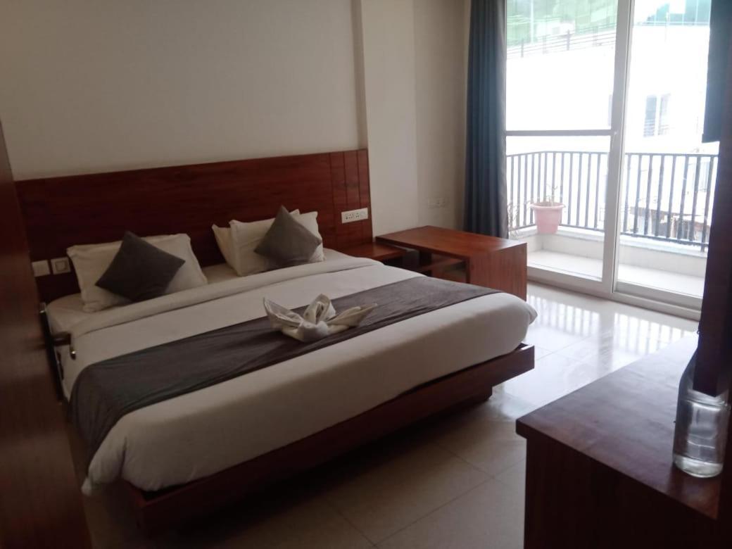 Triple One Hotel Tapovan Rishikesh,Near Laxman Jhula Esterno foto