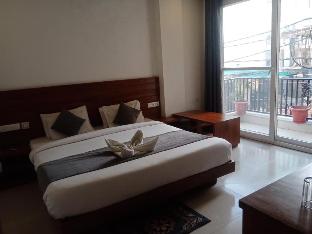 Triple One Hotel Tapovan Rishikesh,Near Laxman Jhula Esterno foto